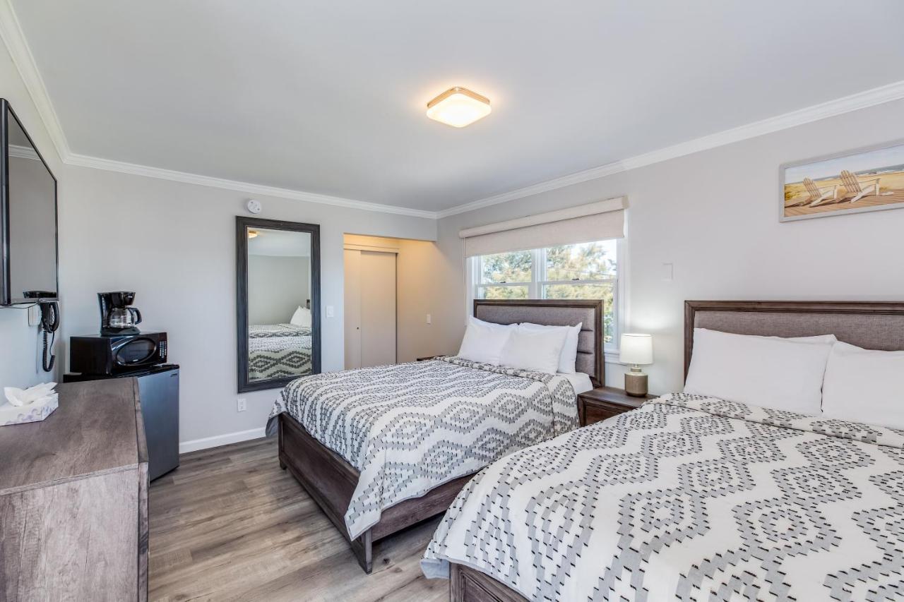 Colonial Shores Resort Hampton Bays Bagian luar foto