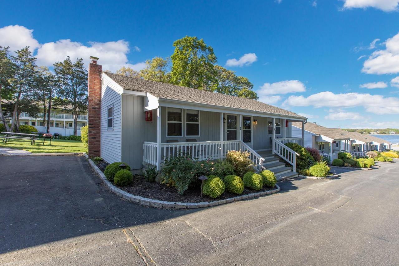 Colonial Shores Resort Hampton Bays Bagian luar foto