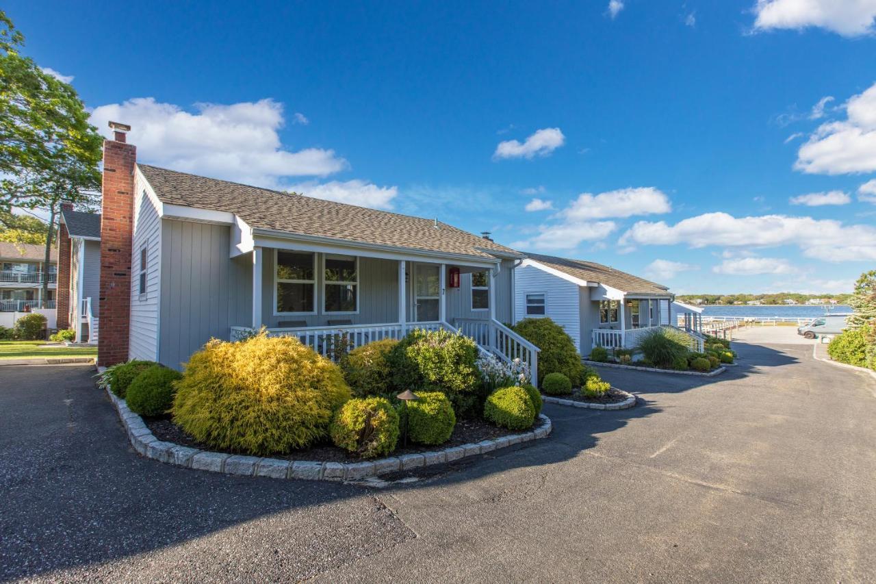 Colonial Shores Resort Hampton Bays Bagian luar foto