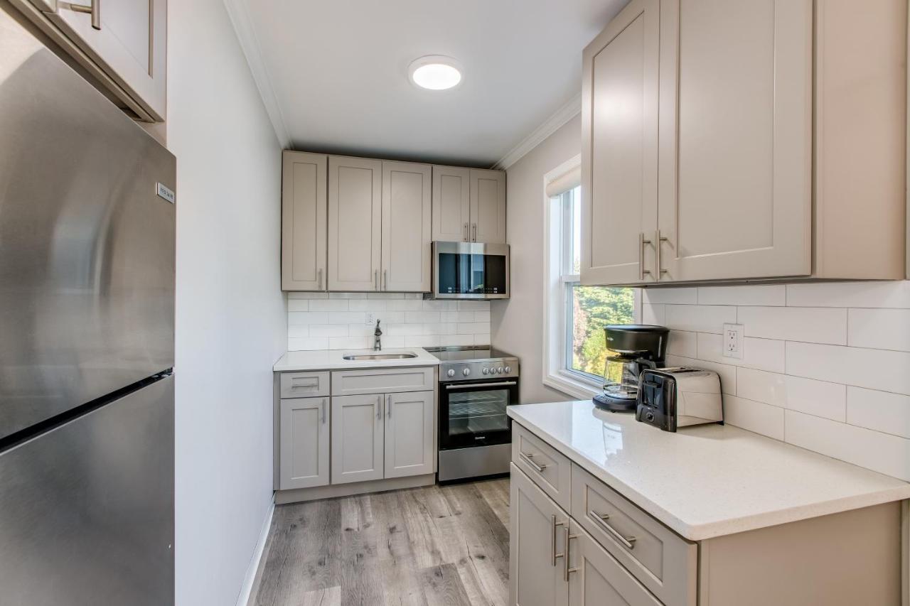 Colonial Shores Resort Hampton Bays Bagian luar foto