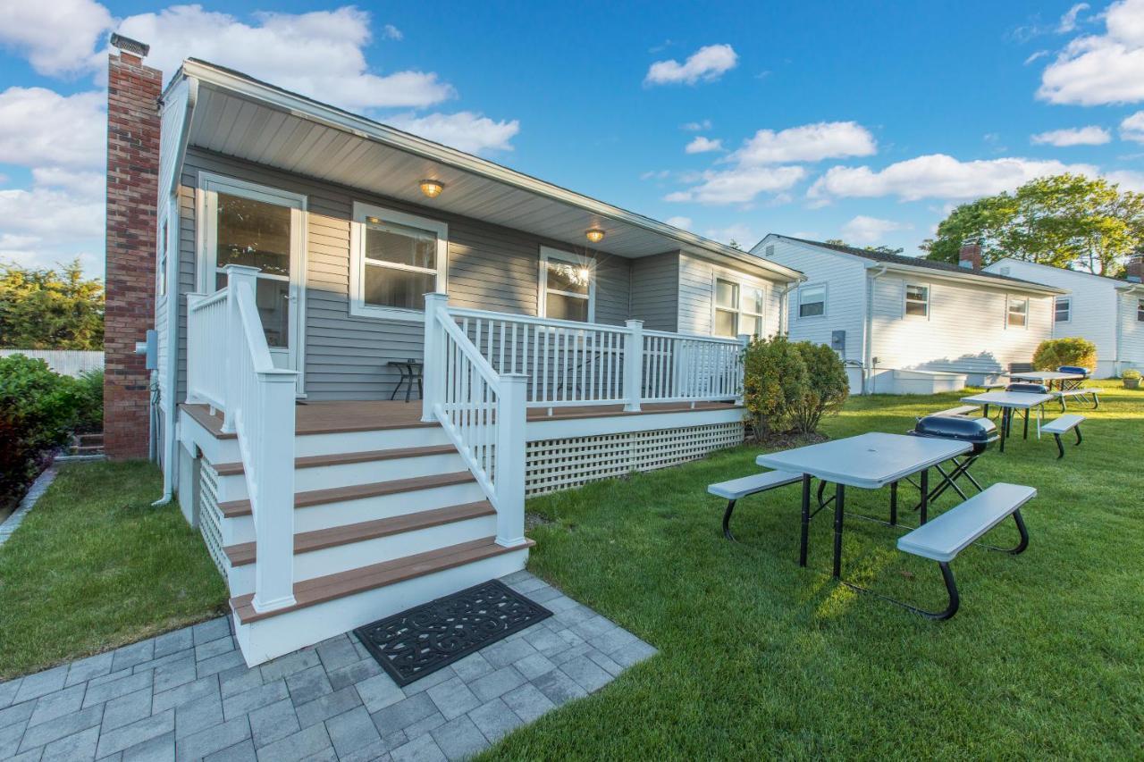 Colonial Shores Resort Hampton Bays Bagian luar foto