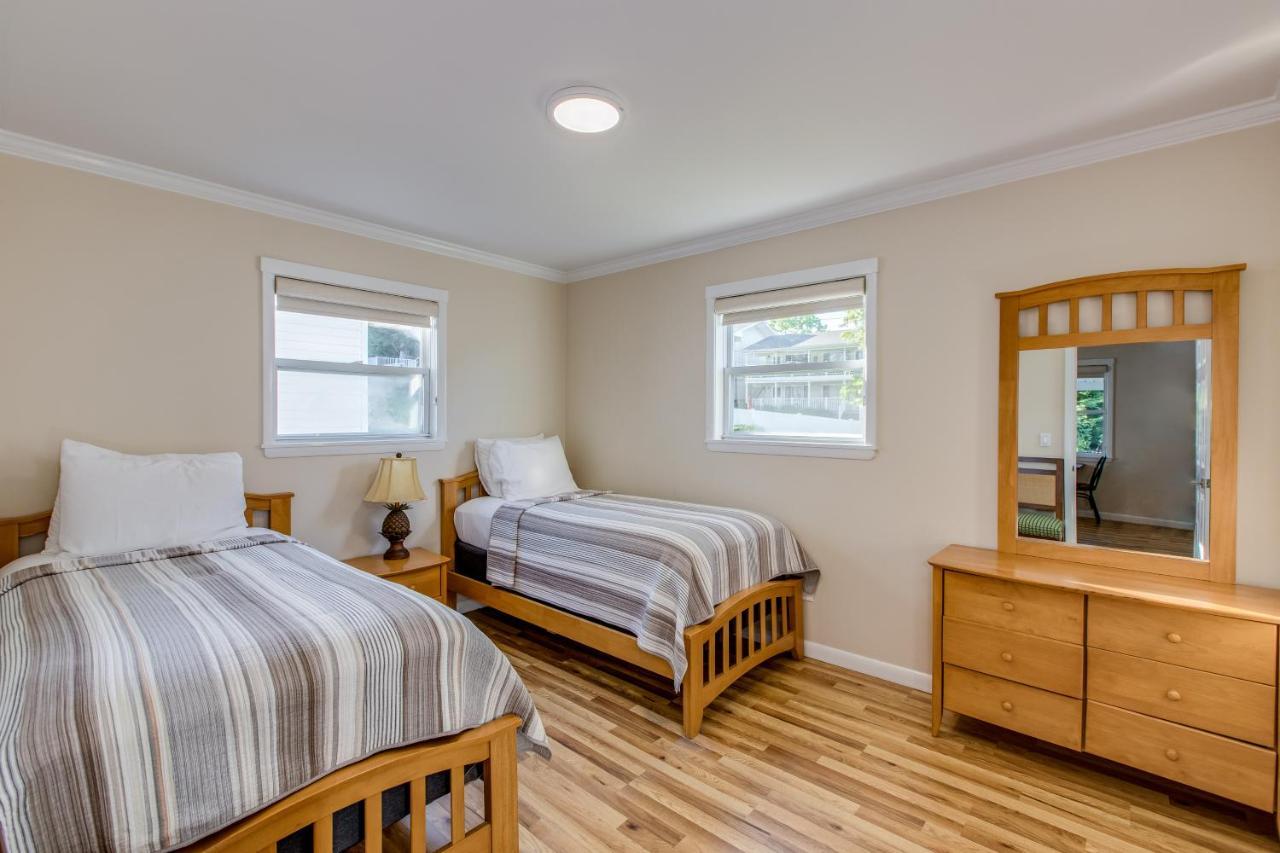 Colonial Shores Resort Hampton Bays Bagian luar foto