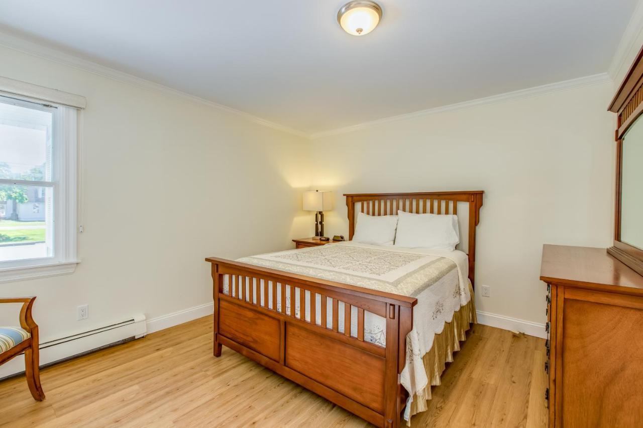 Colonial Shores Resort Hampton Bays Bagian luar foto