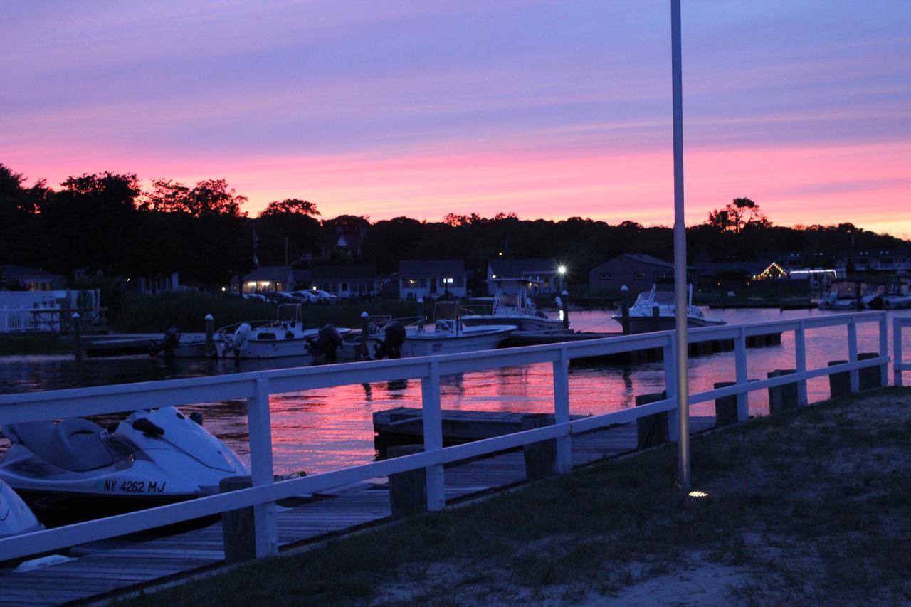 Colonial Shores Resort Hampton Bays Bagian luar foto